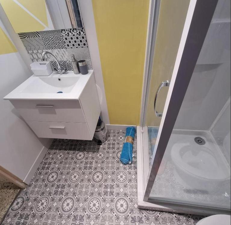 Beau Studio En Centre Ville Narbonne Exteriör bild