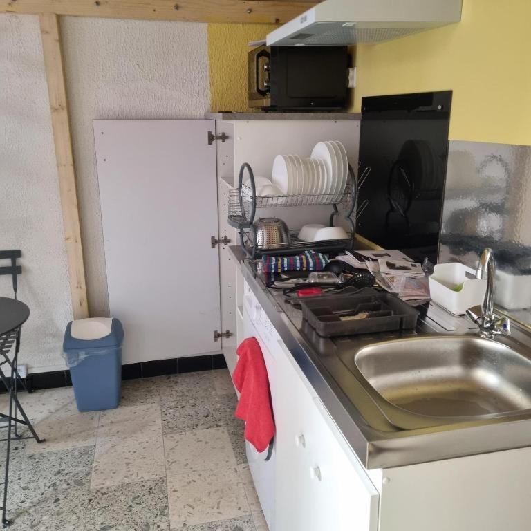 Beau Studio En Centre Ville Narbonne Exteriör bild