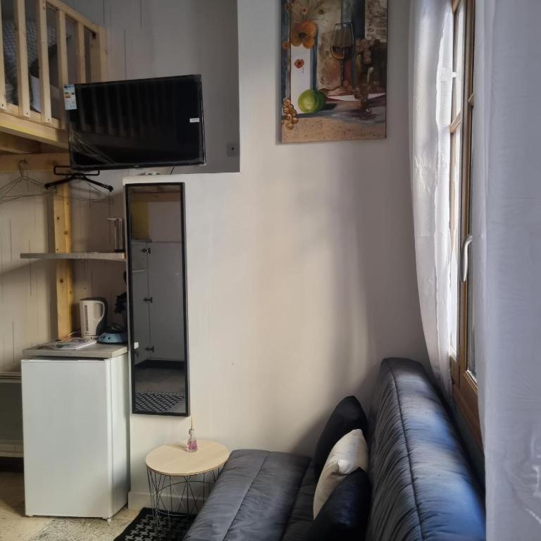 Beau Studio En Centre Ville Narbonne Exteriör bild